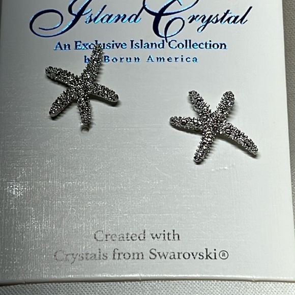 Starfish Necklace & Earrings Set - Picture 5 of 9